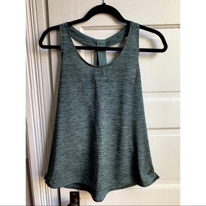 Adidas active shirt, size L